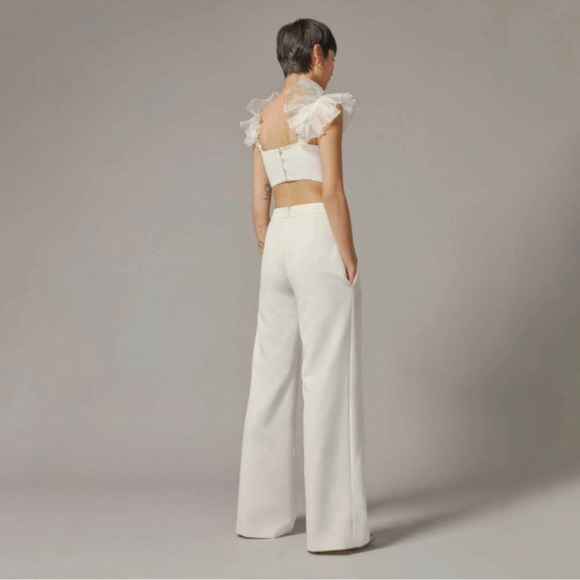 Beautiful, UNWORN, Ivory Crepe Jumpsuit by Floravere. Size 14, unaltered. - Picture 2 of 2
